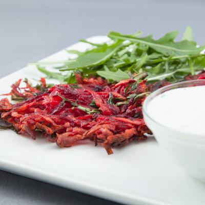 Rote-Bete-Rösti mit Rucola ©CC3.0 Sachsenschmaus.de